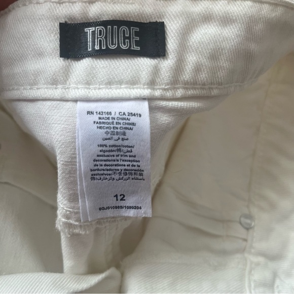 Nordstrom Truce Lot two Girl’s Denim Shorts Patch Work Stud 12/14 - Picture 6 of 12